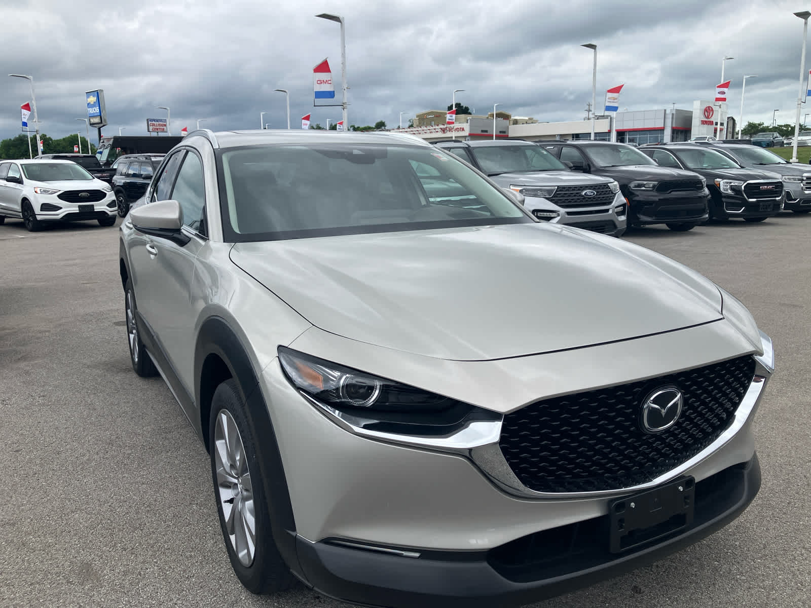 2022 Mazda Mazda CX-30 2.5 S Premium Package in Platinum Quartz — front three-quarter view