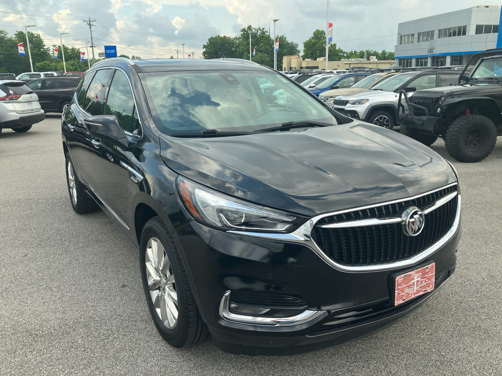 2021 Buick Enclave Premium in Includes Spectra Gray Lower Exterior Accent Color.) — front three-quarter view