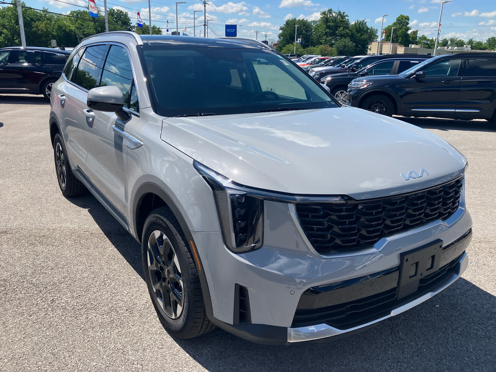 2026 Kia Sorento S in Wolf Gray — front three-quarter view