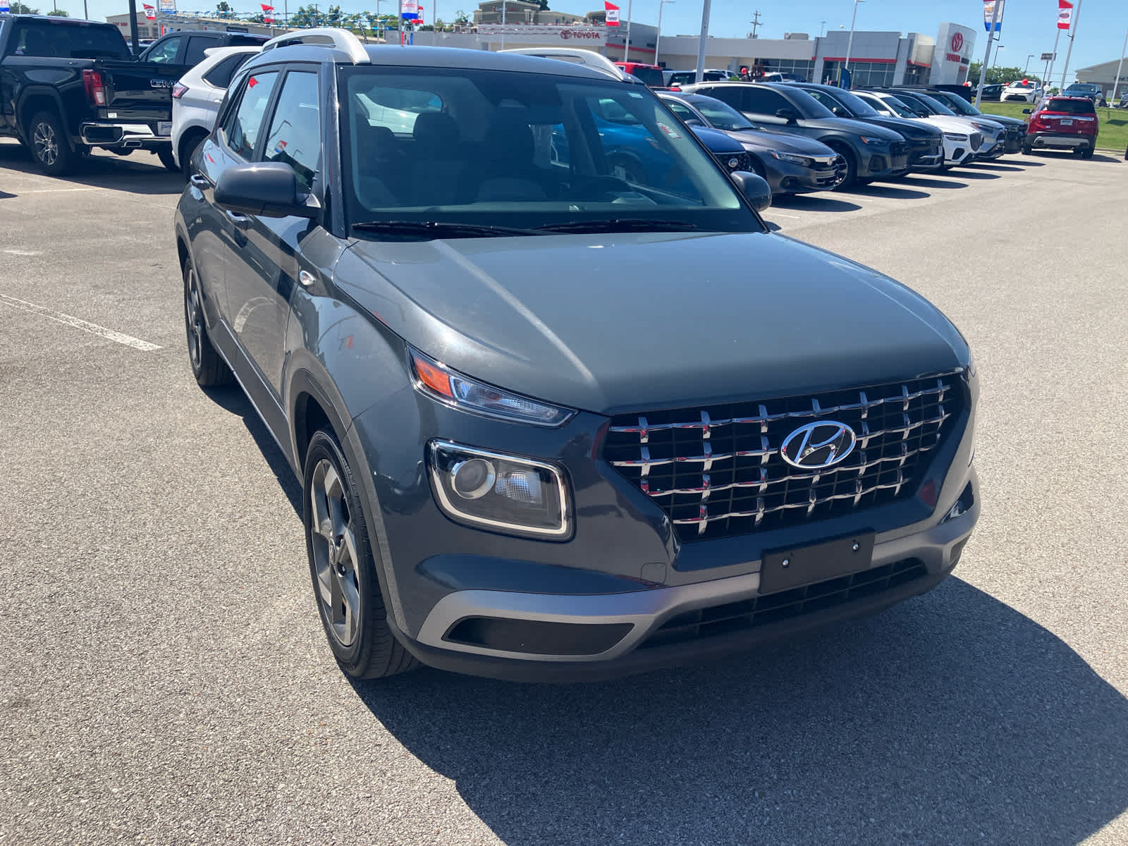 2025 Hyundai Venue SEL in Ecotronic Gray — front three-quarter view